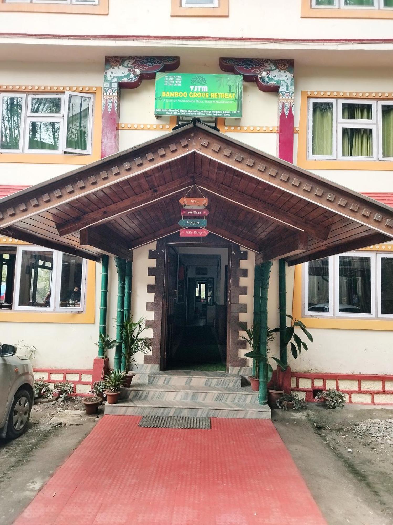 Bamboo Grove Hotel Gangtok Exterior photo